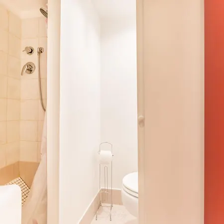 Apartment Dimora Storica Del Biscione By Ghor *